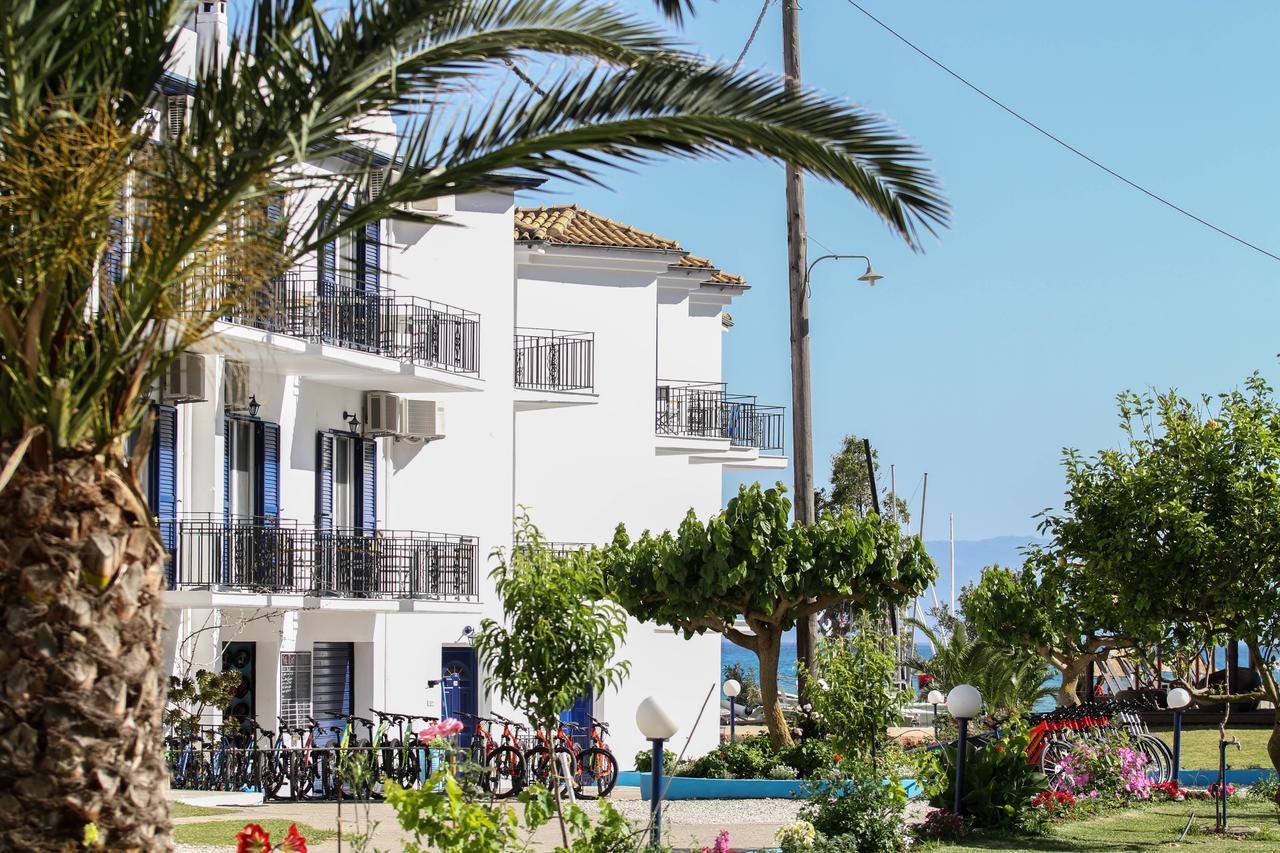 Surf Hotel Vaszilikí Kültér fotó